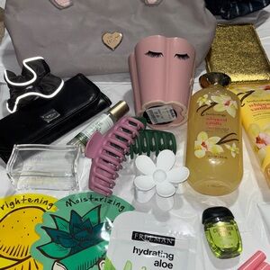 Beauty & Self-Care Bundle – Mixed Accessories + New Cosmetics